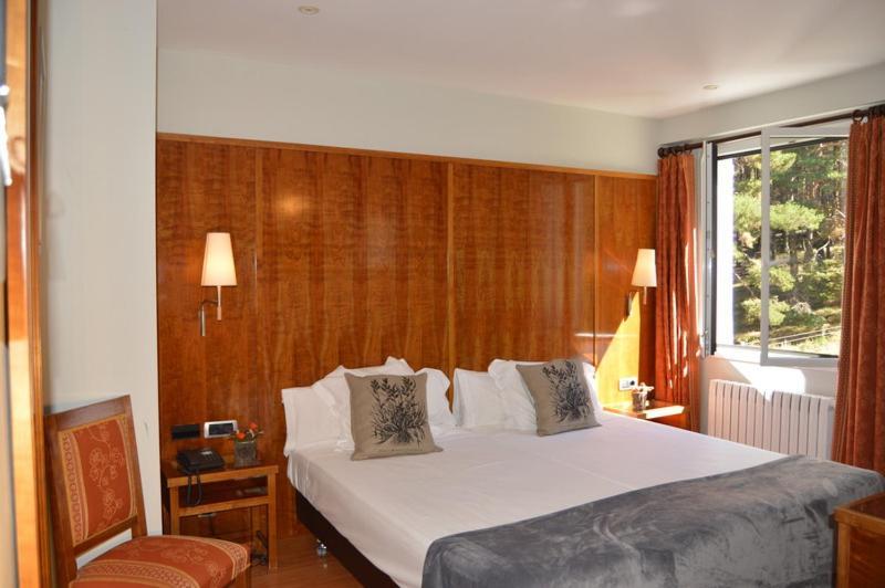 Coma Bella Hotel Sant Julià de Lòria Quarto foto